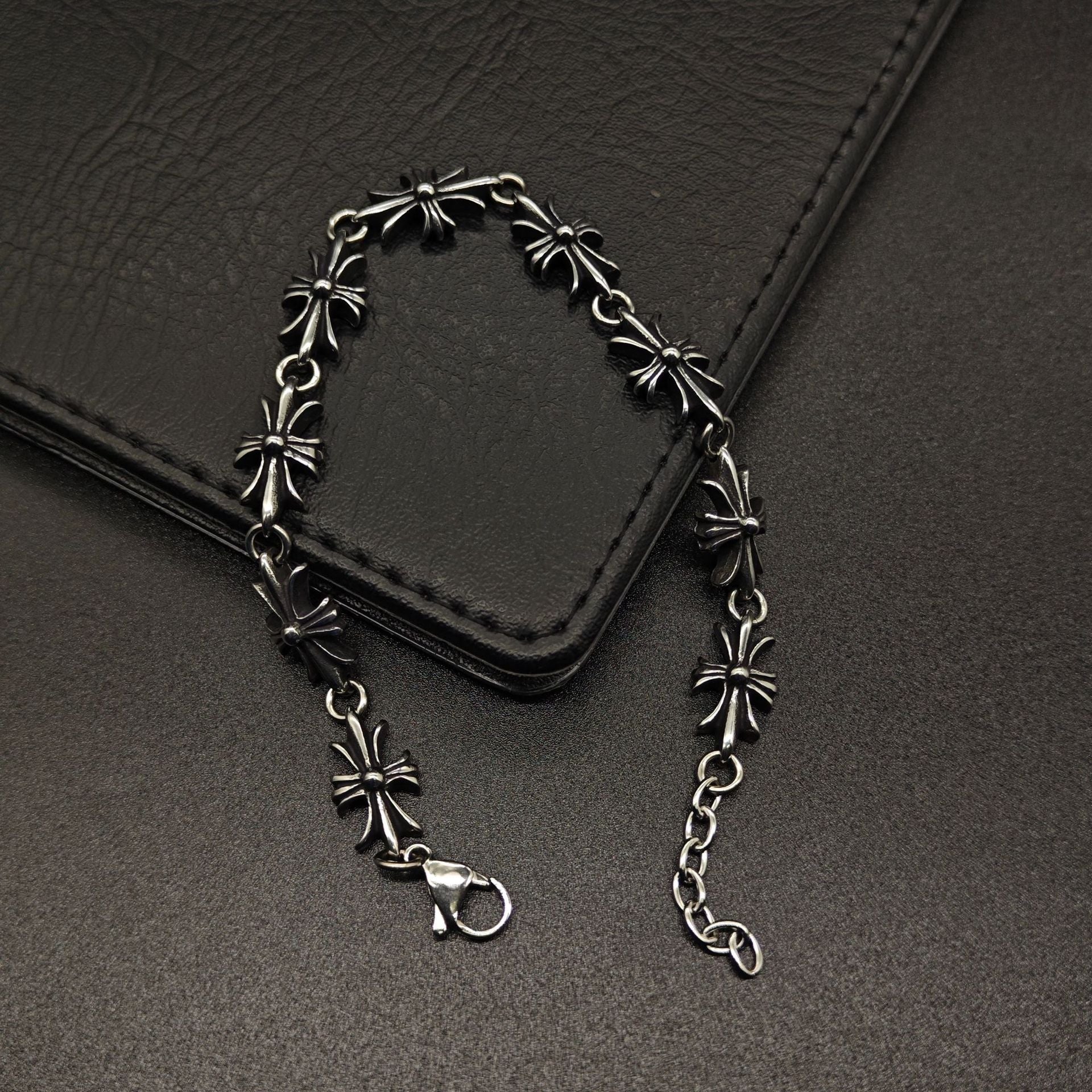 Chrome Hearts Retro Long Cross Flower Bracelet