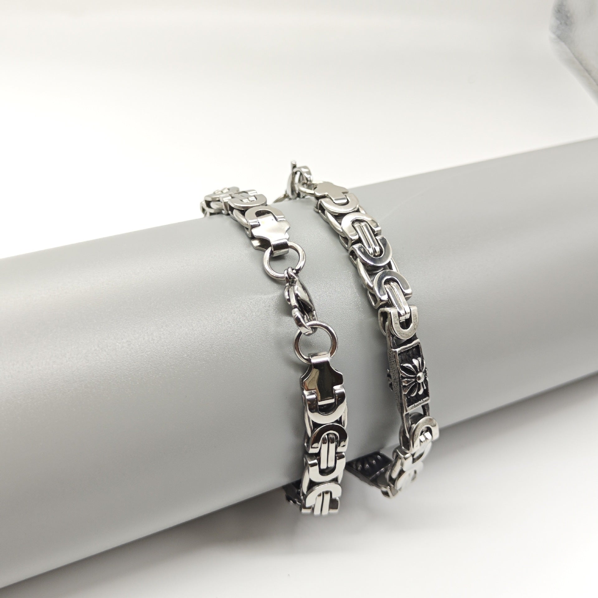 Chrome Hearts stainless steel flat link chain scout flower bracelet