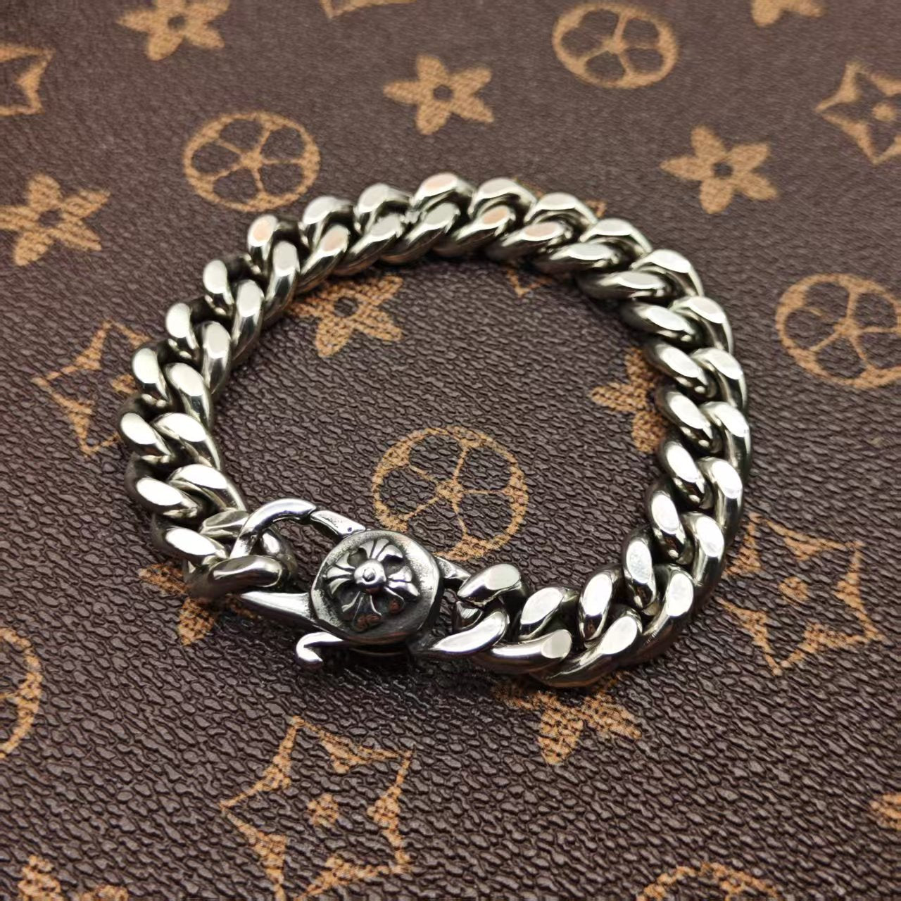 Chrome Hearts cross flower decorative clasp bracelet
