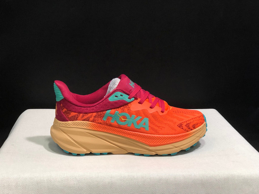 HOKA ONE ONE Challenger 7